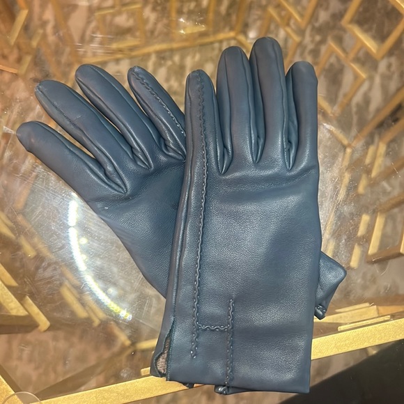 Vintage Authentic Hermes Gloves - Picture 1 of 4